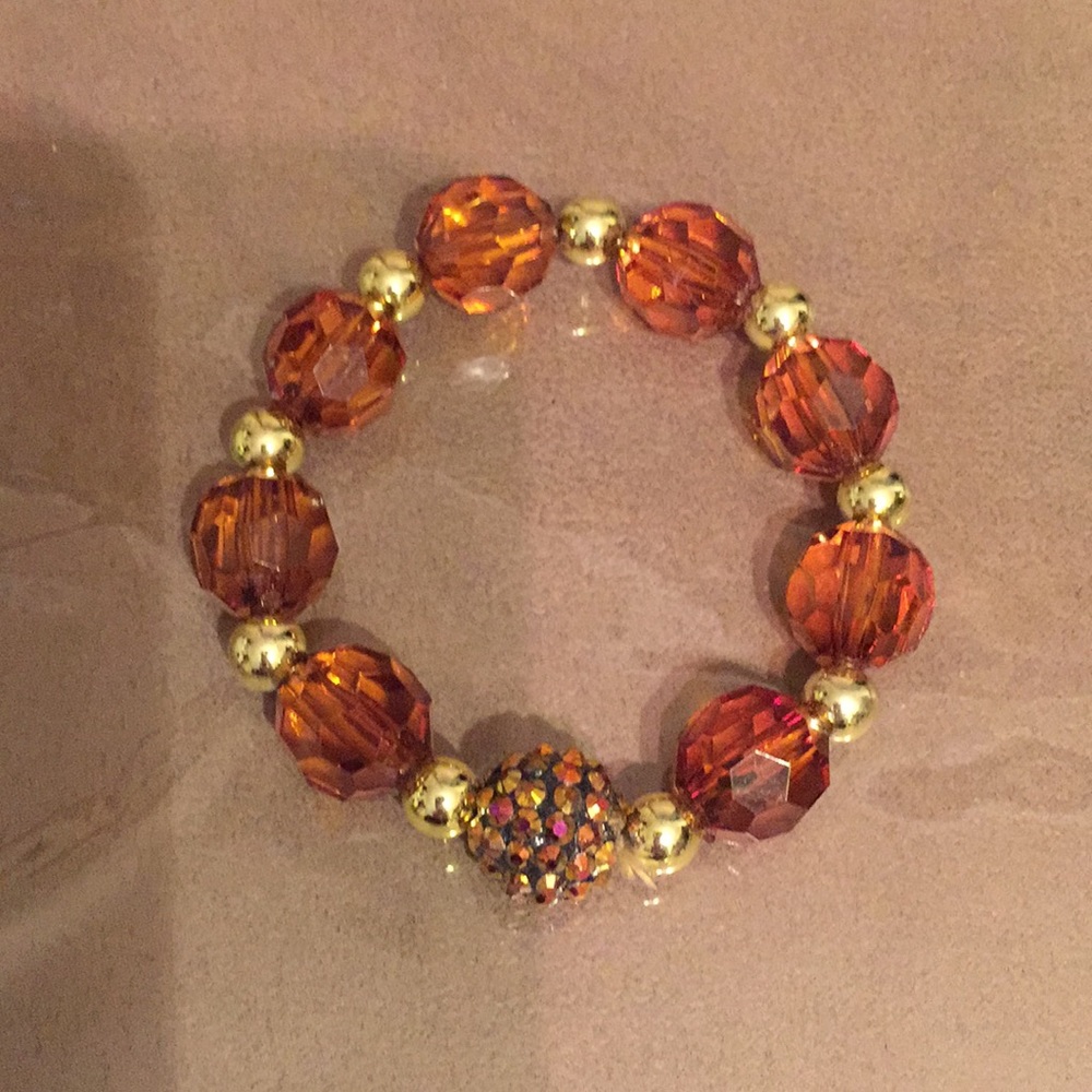 Orange bead bracelet 🎃
